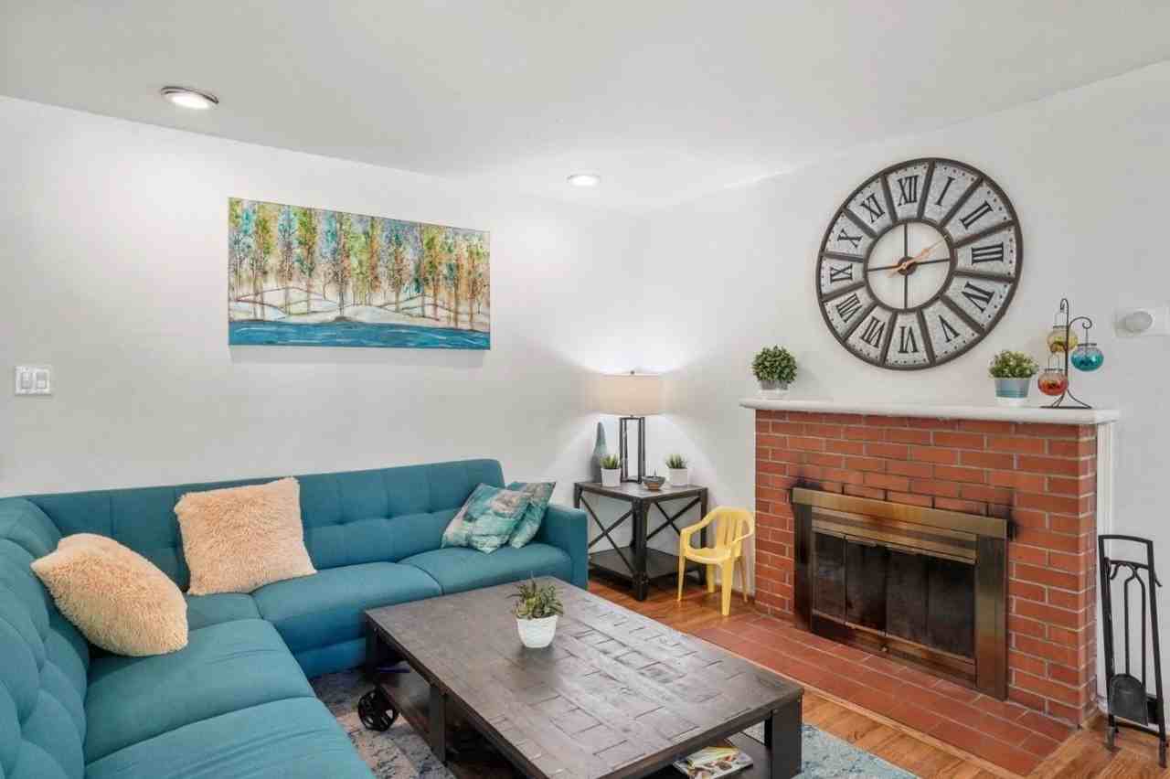 101 Sleeper Ave - Photo 6 of 45