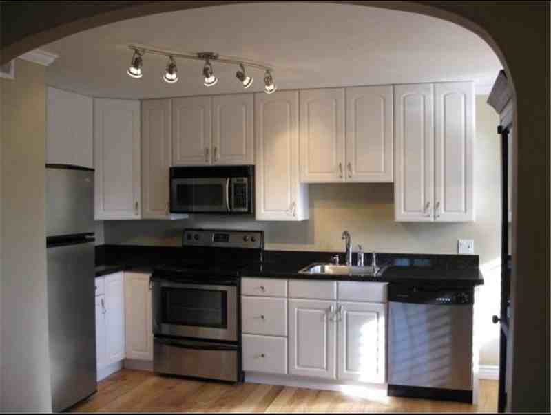 203 E 3rd Ave - Photo 3 of 16