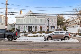 71 W Main St #2A - Photo 1 of 1