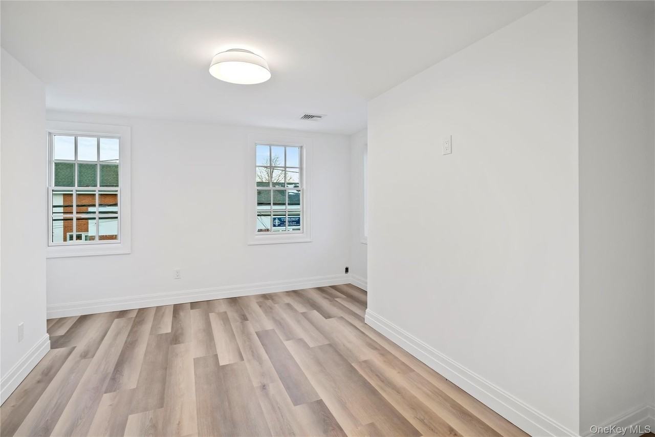 71 W Main St #2A - Photo 5 of 8