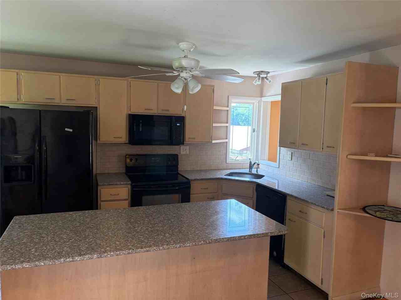 58 Lake Rd - Photo 2 of 11