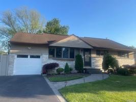 featured image of 14 Hicks Ave