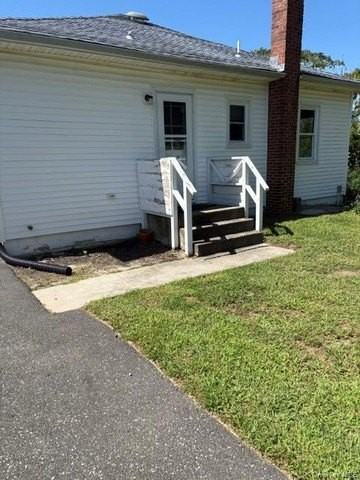 424 Sweezy Ave - Photo 3 of 10