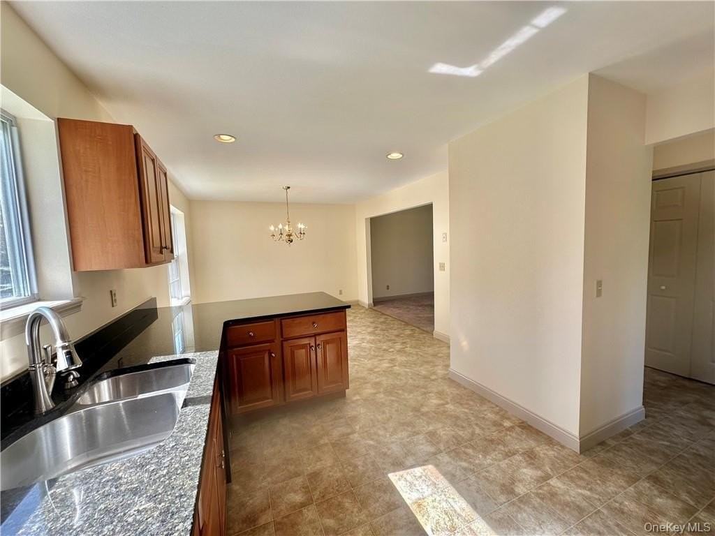 2 Bel Air Dr #1 - Photo 5 of 30