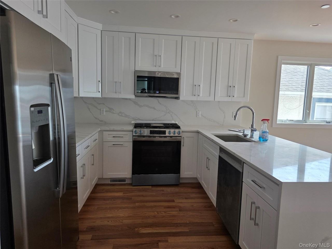 72 Ohio Ave - Photo 7 of 9