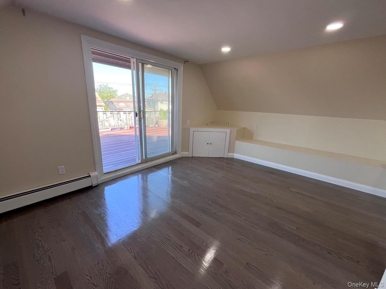 252 Lindell Blvd - Photo 6 of 13