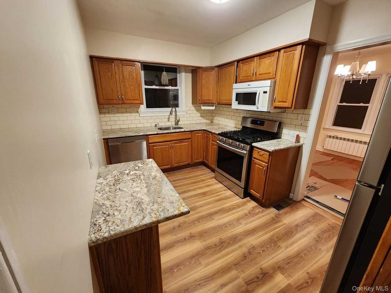 114 Lexington Ave #1 - Photo 4 of 15
