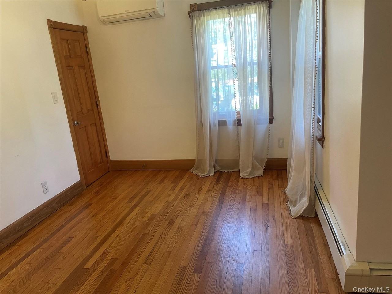 16 Taxter Rd - Photo 7 of 23