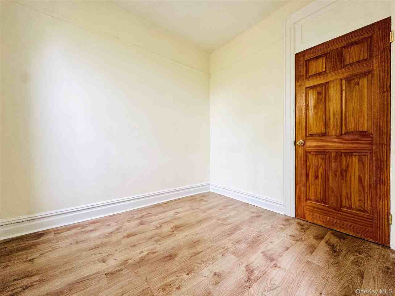 279 Schaefer St #3 - Photo 6 of 14