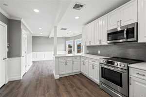 featured image of 7 Pulaski Rd #4