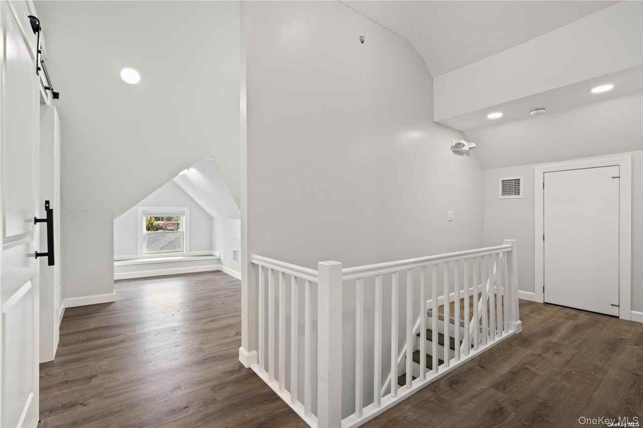 7 Pulaski Rd #4 - Photo 5 of 15