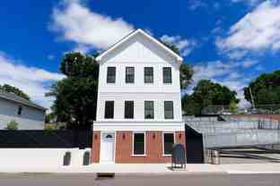 328 Columbia St #1 - Photo 1 of 1