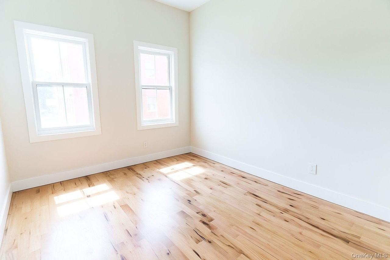 328 Columbia St #1 - Photo 6 of 15