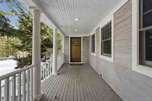 featured image of 19 Howell Pl