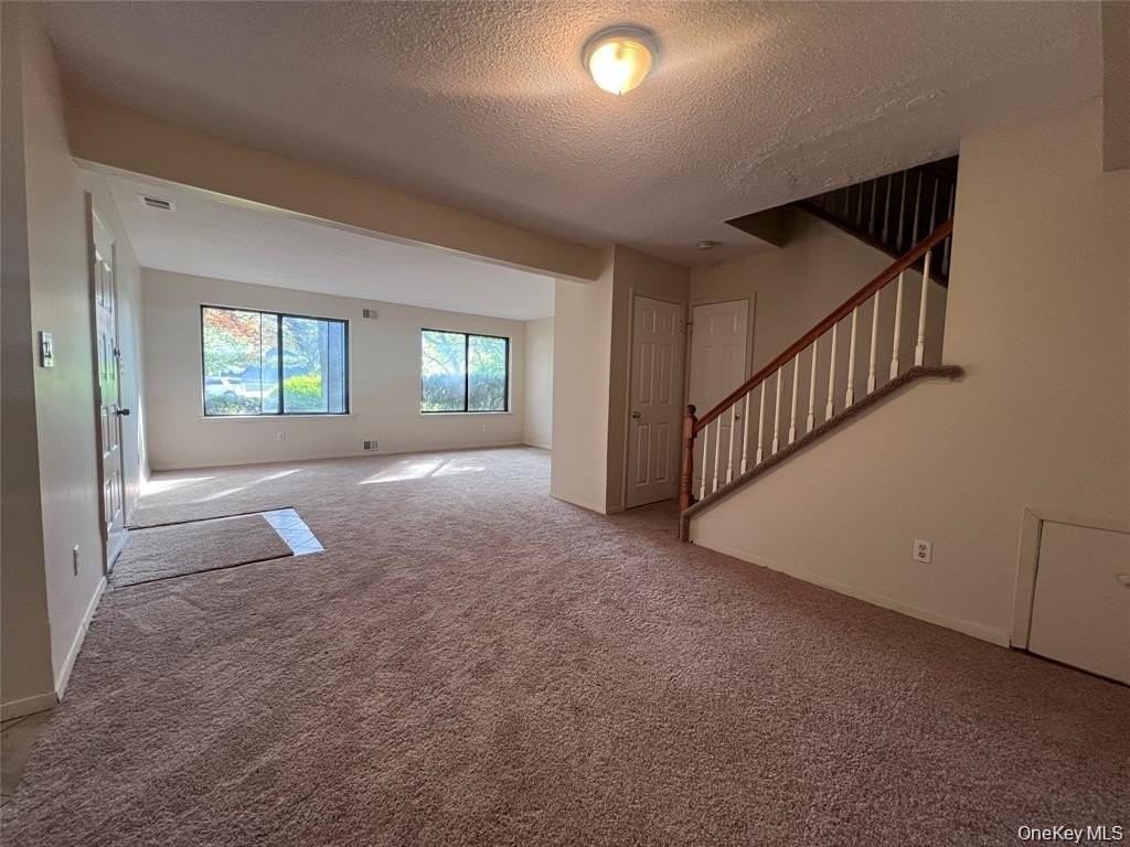 200 Springmeadow Dr #M - Photo 3 of 13