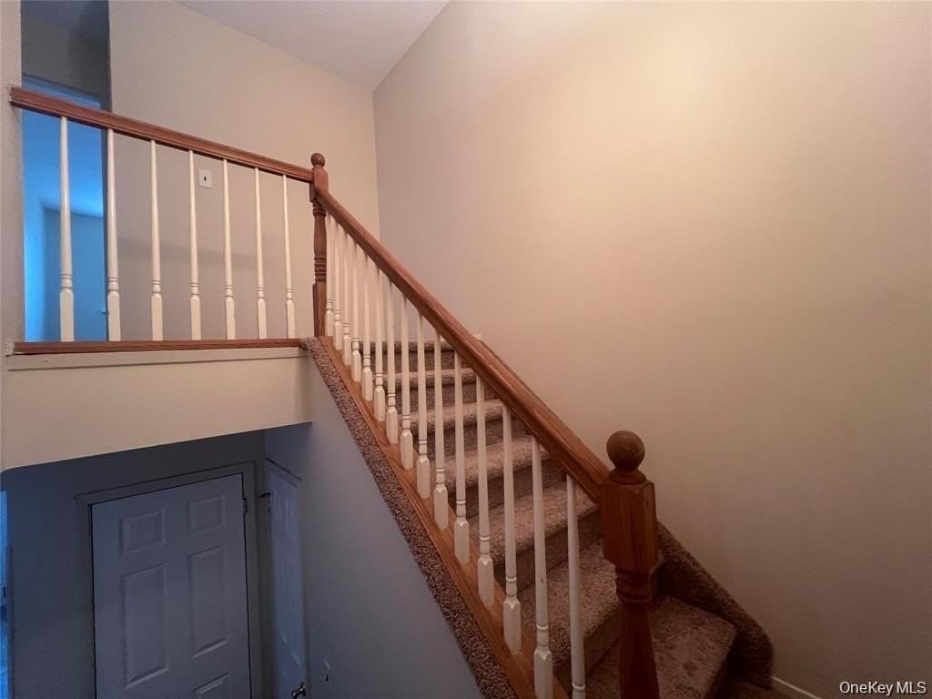 200 Springmeadow Dr #M - Photo 6 of 13
