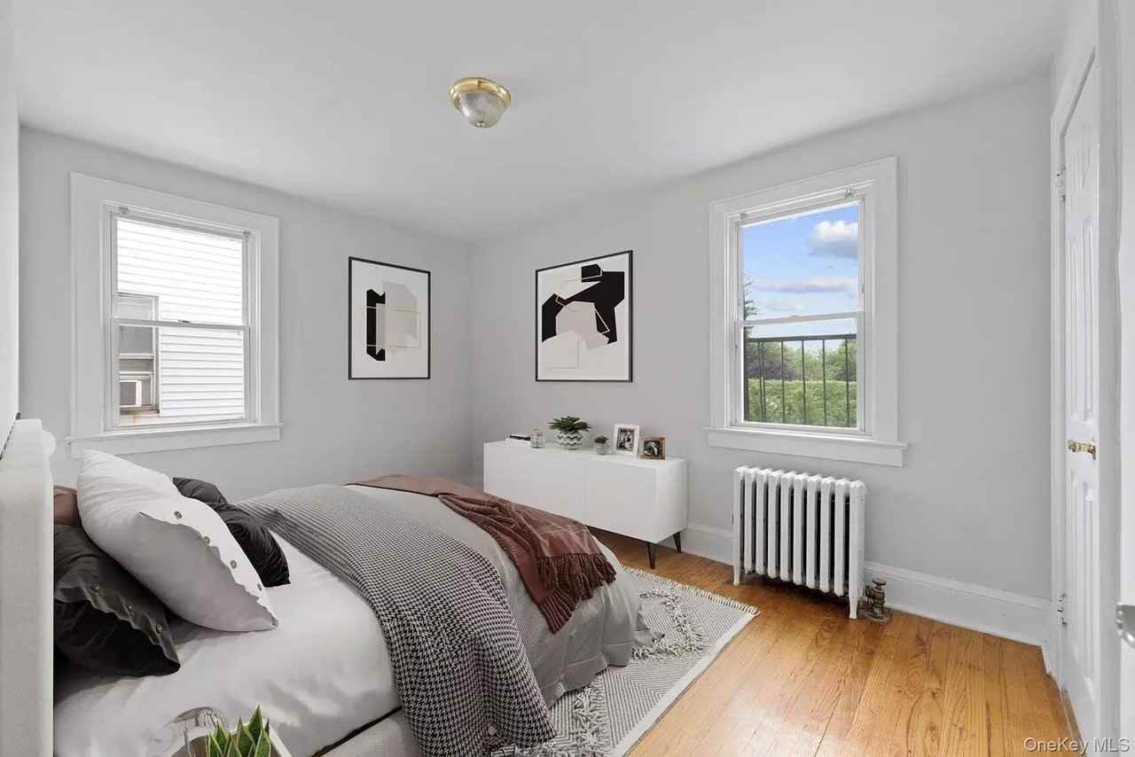 243 Maple Ave #1B - Photo 3 of 14