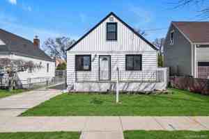 featured image of 1568 Madison St