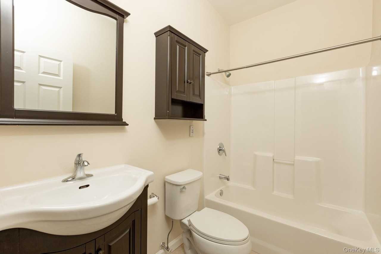14 Grace Ln - Photo 5 of 15