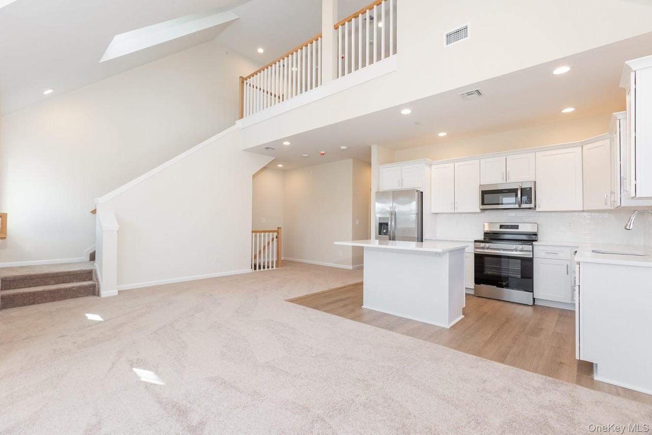 843 Lake Blvd - Photo 2 of 17