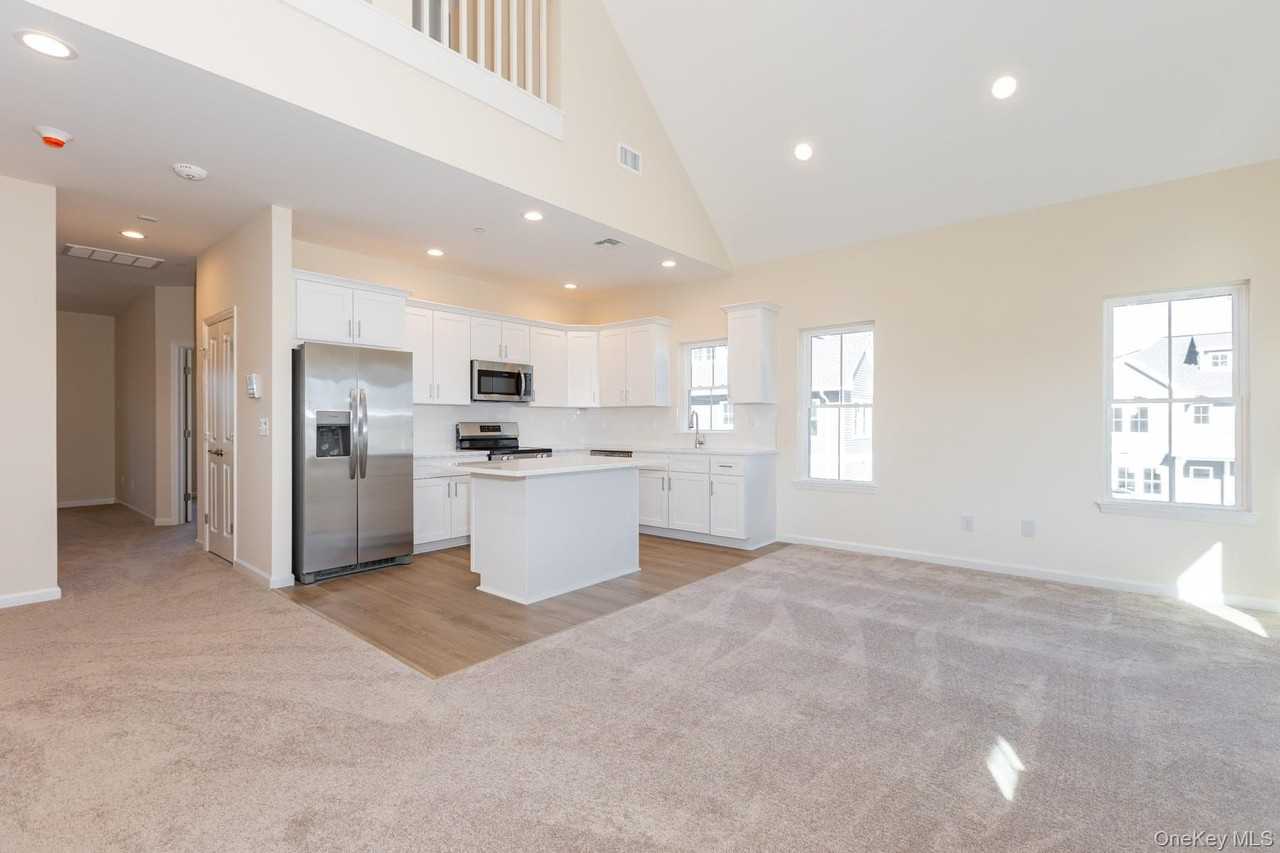 843 Lake Blvd - Photo 6 of 17