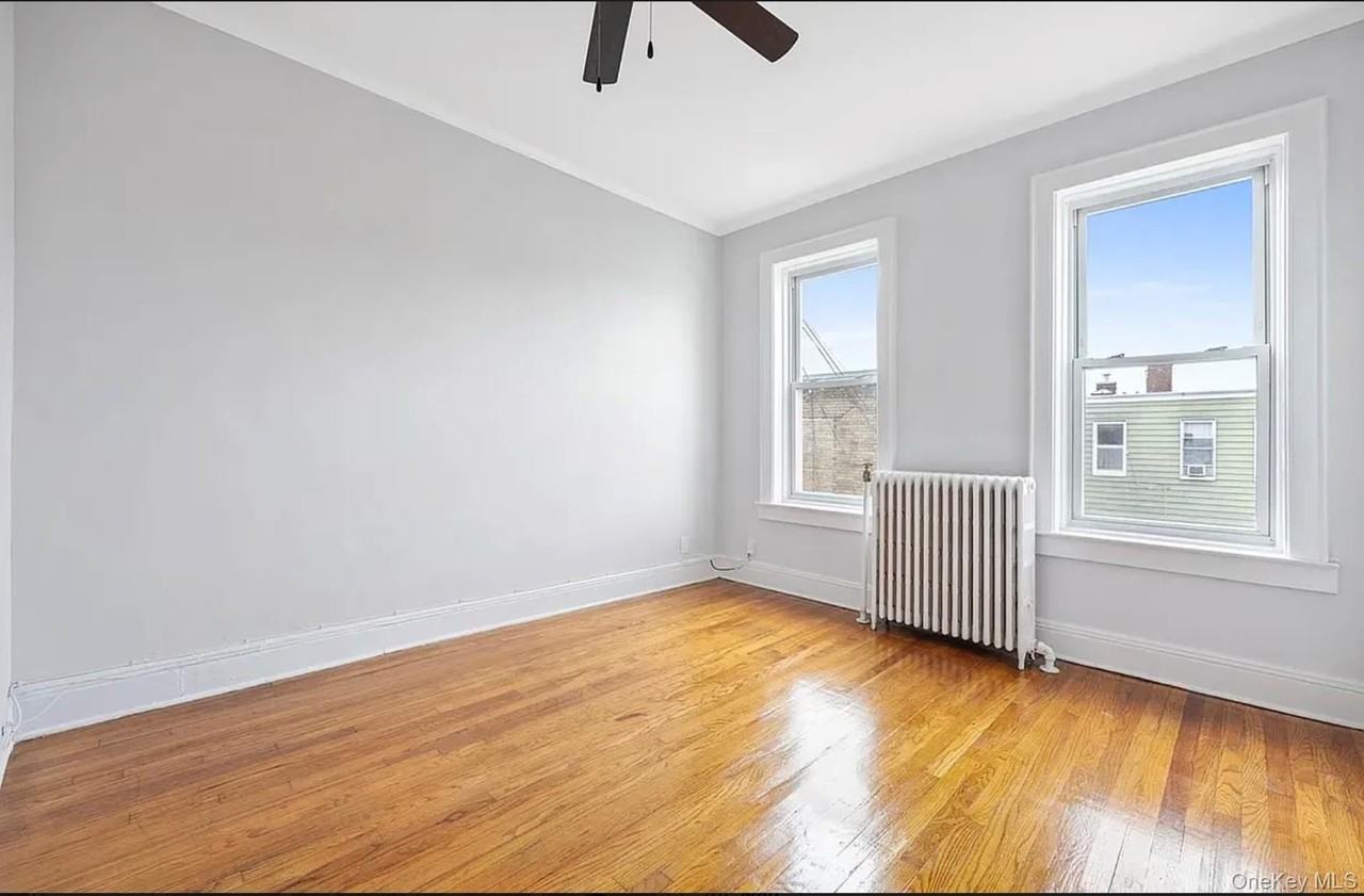 7152 68th St #2R - Photo 7 of 7
