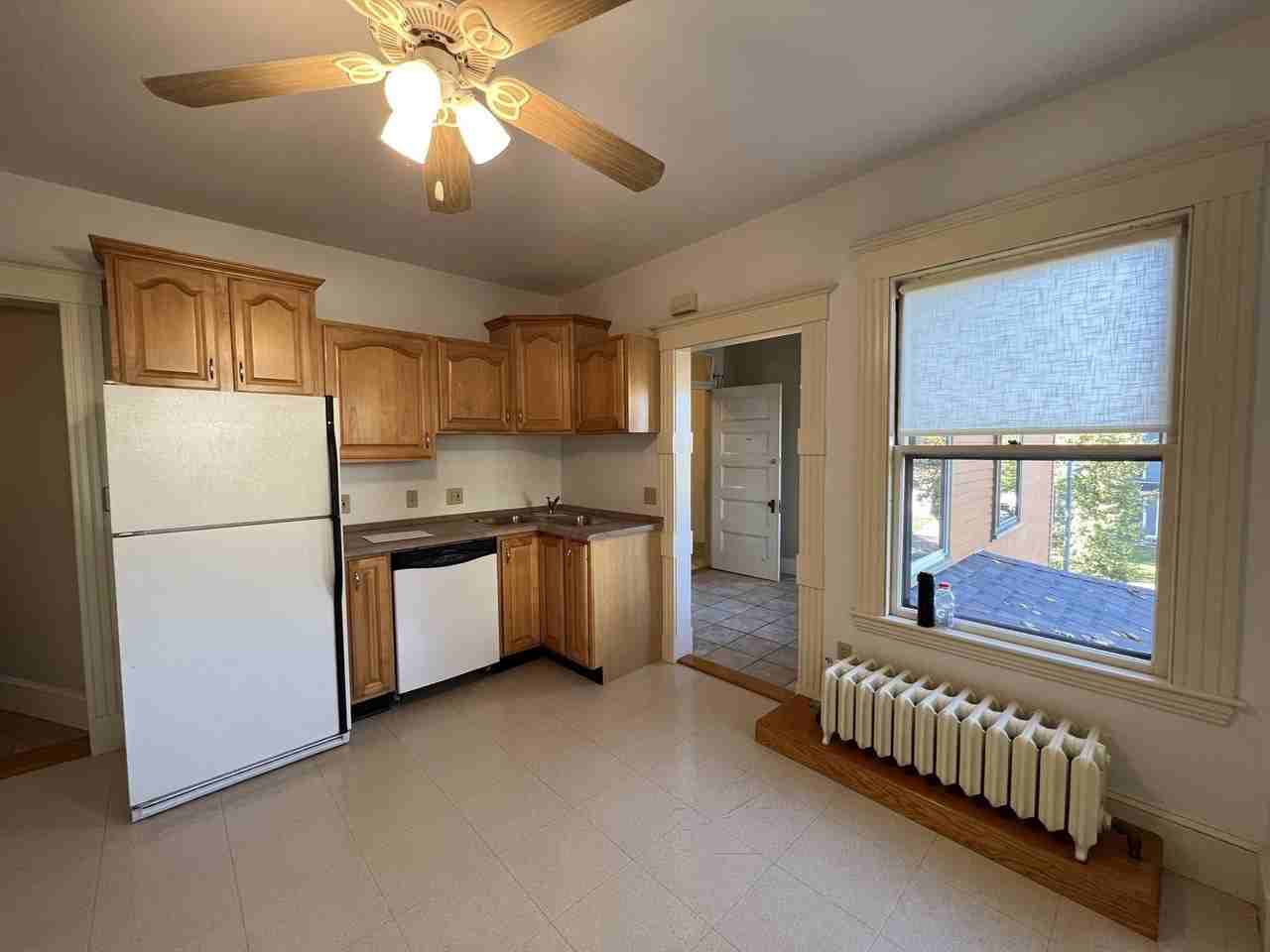 588 Cambridge St #2 - Photo 6 of 13