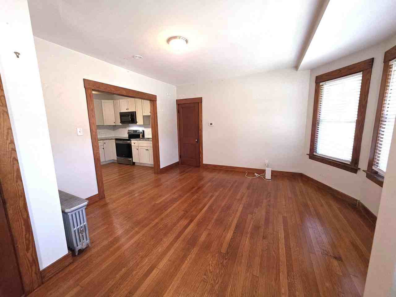 40 Main St #2 - Photo 4 of 9