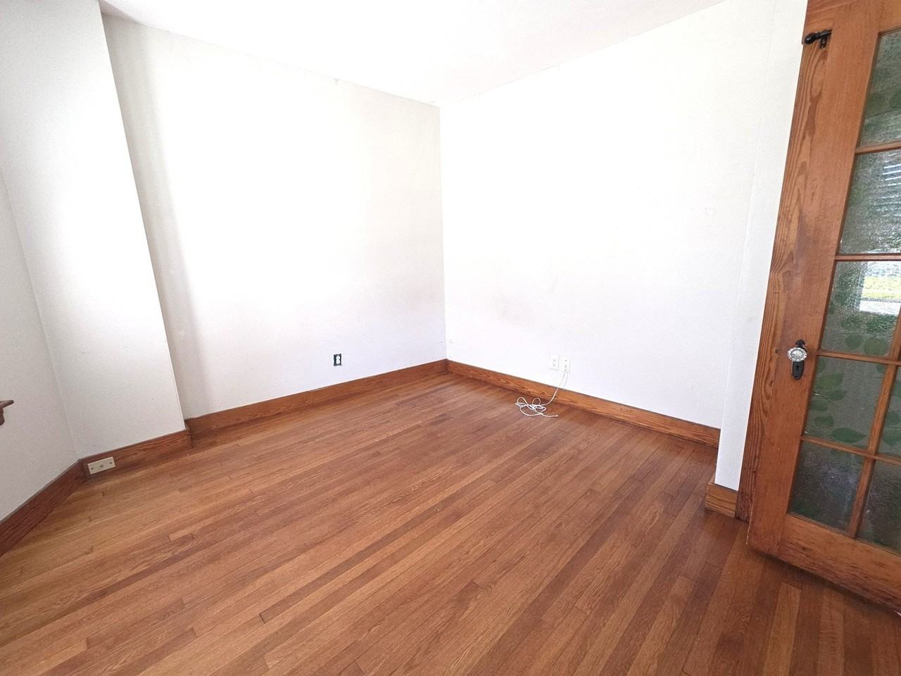40 Main St #2 - Photo 5 of 9