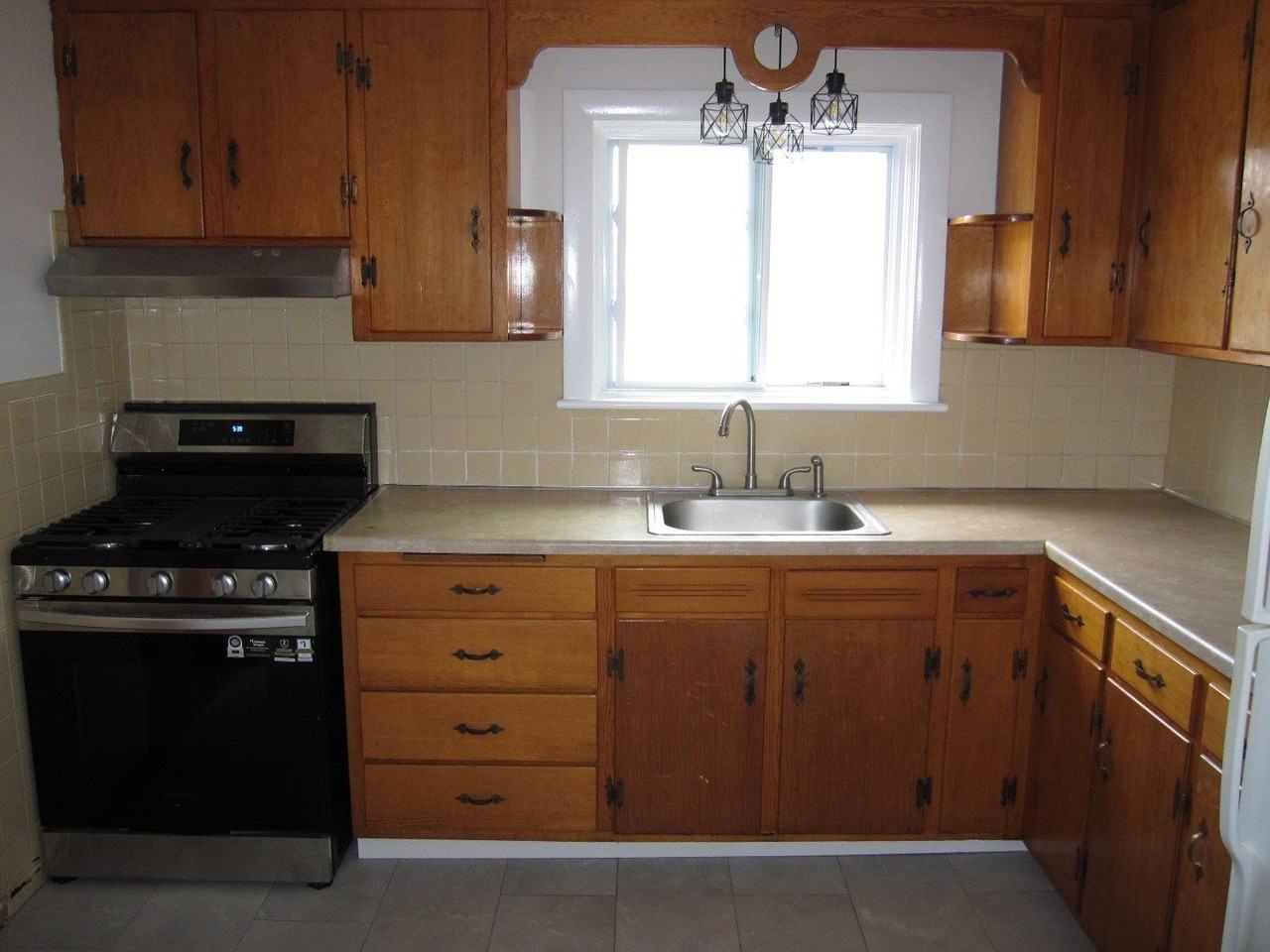 366 Hollis St #2 - Photo 4 of 8