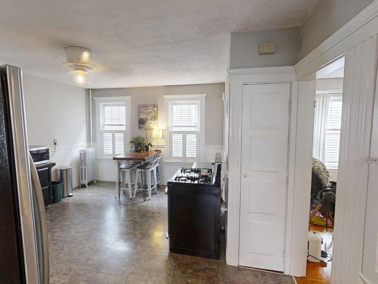 33 Cabot St #1 - Photo 6 of 18