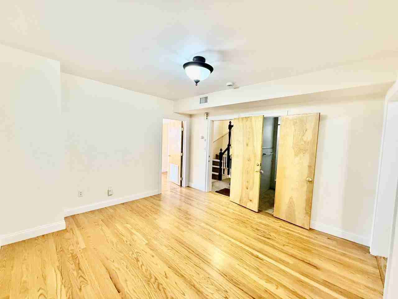 724 Cambridge St #2 - Photo 5 of 21