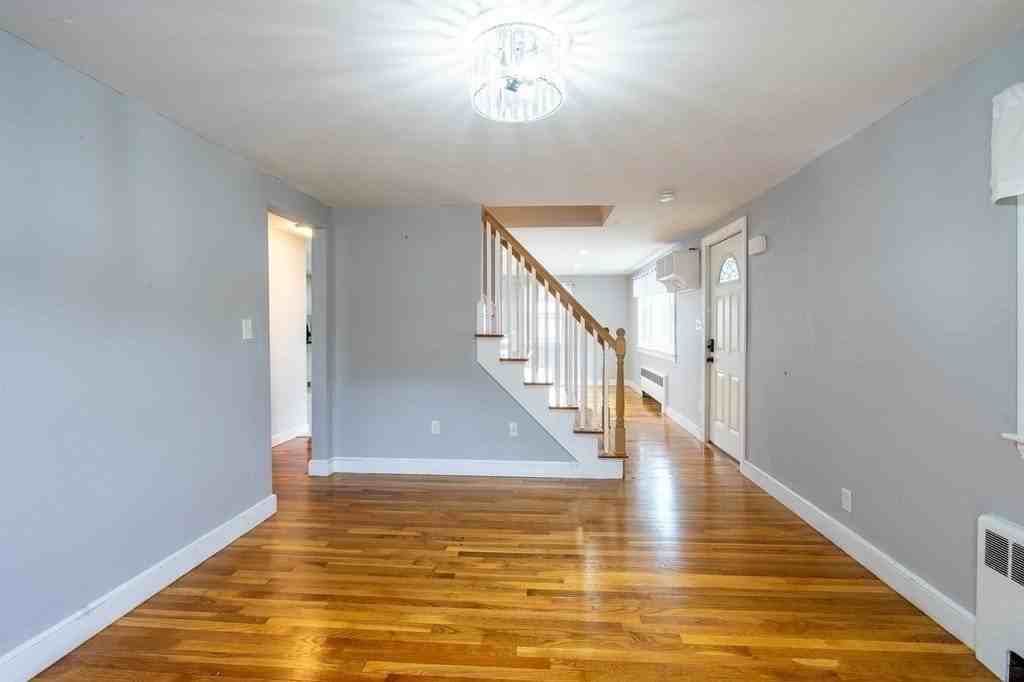 26 Martell Rd - Photo 6 of 26