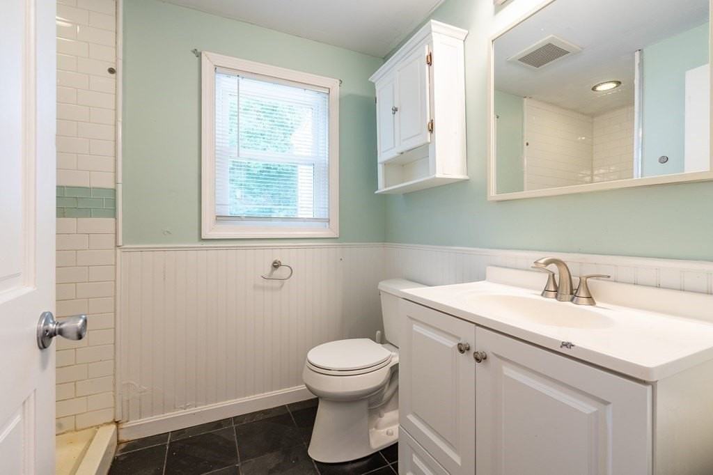 26 Martell Rd - Photo 7 of 26