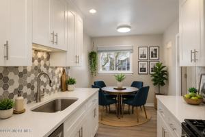 featured image of 2 Elizabeth Ct