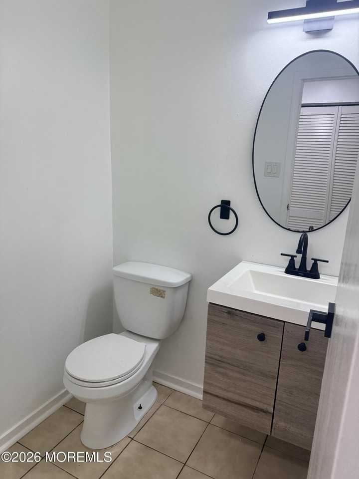 81 N Day St #4 - Photo 5 of 15
