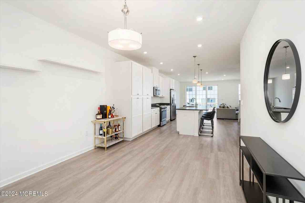 3327 Poplar Pl - Photo 2 of 40