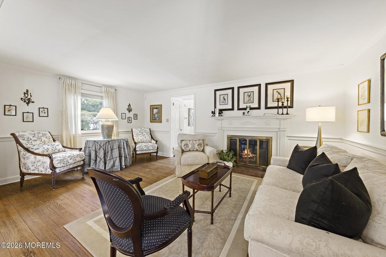606 Bridlemere Ave - Photo 7 of 40