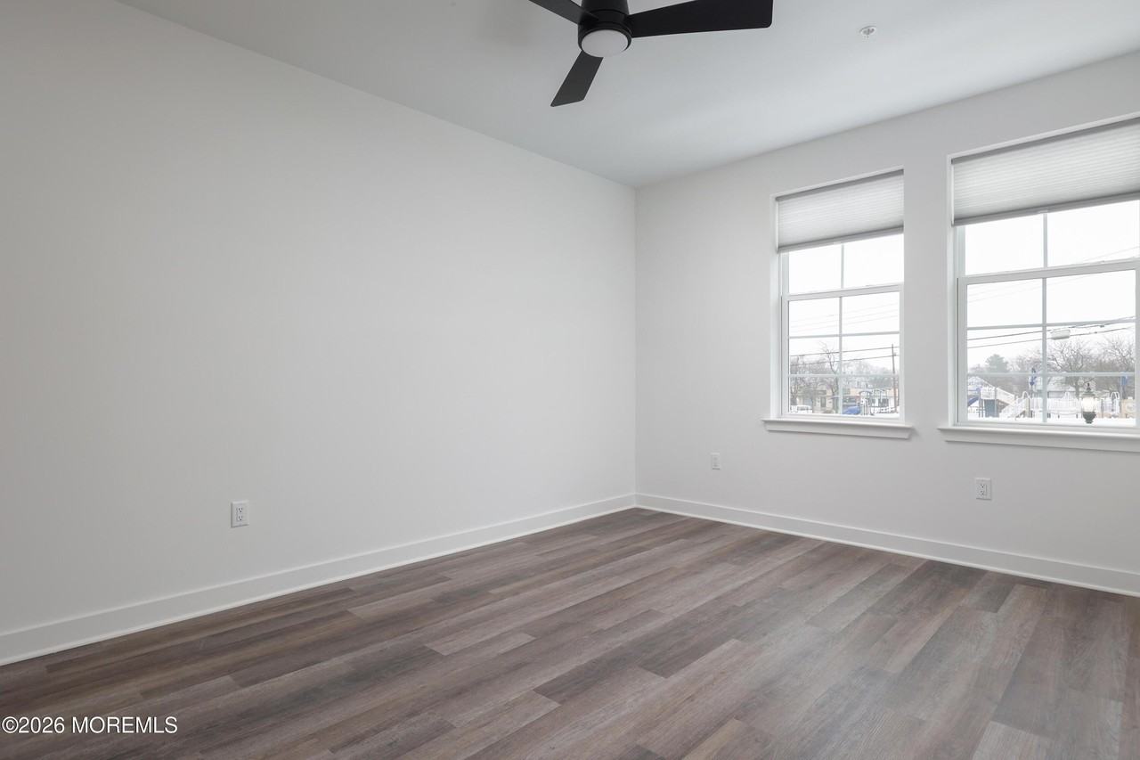 6 W End Ct #203 - Photo 3 of 11