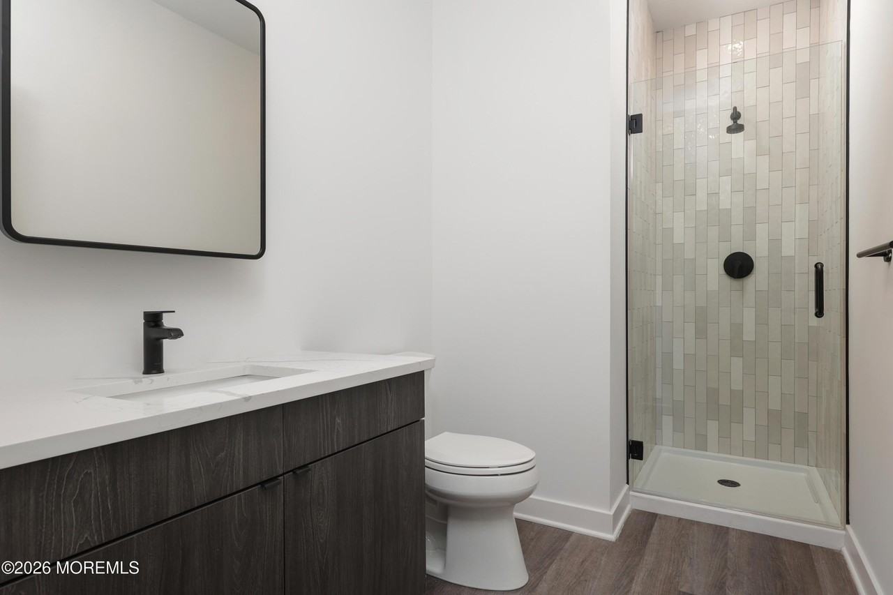 6 W End Ct #203 - Photo 4 of 11