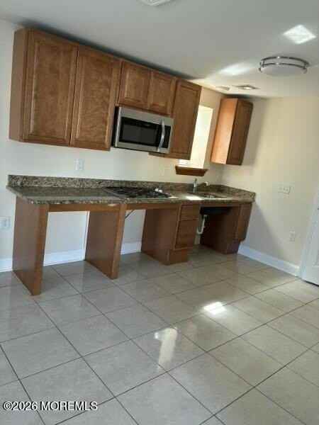 715 Union Ave #10 - Photo 4 of 6