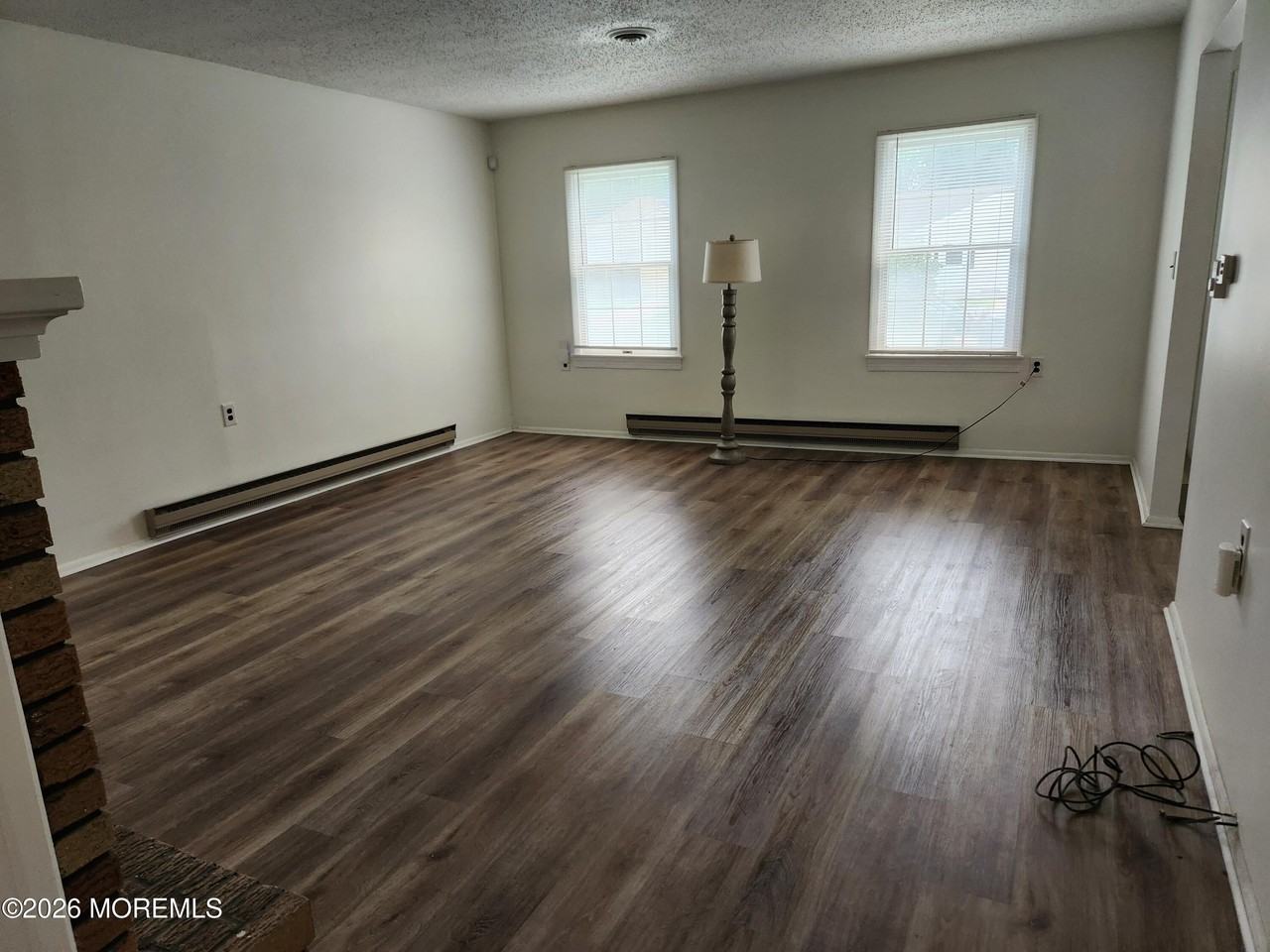 206 Yorktowne Dr - Photo 4 of 15