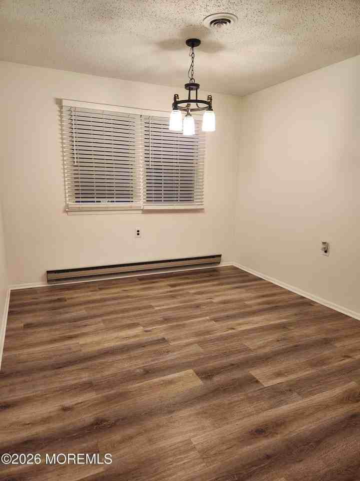 206 Yorktowne Dr - Photo 5 of 15