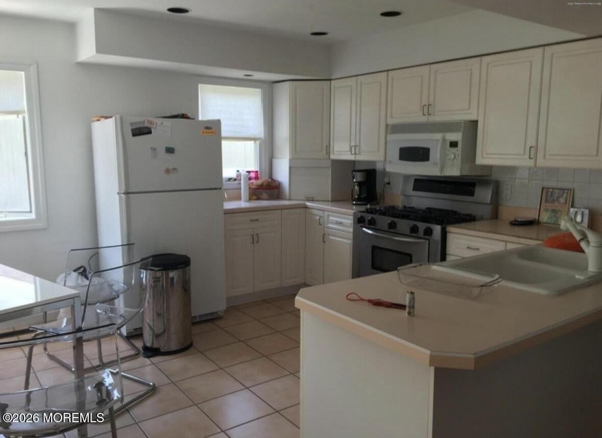 229 Overbrook Ave - Photo 4 of 14
