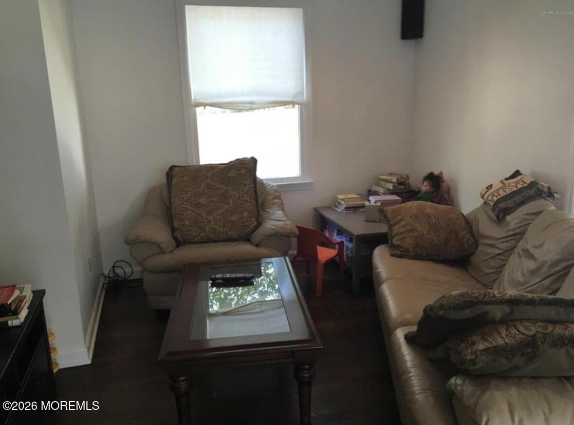 229 Overbrook Ave - Photo 5 of 14