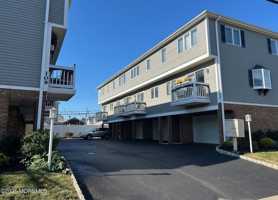 featured image of 109 Cliff Ave #4D