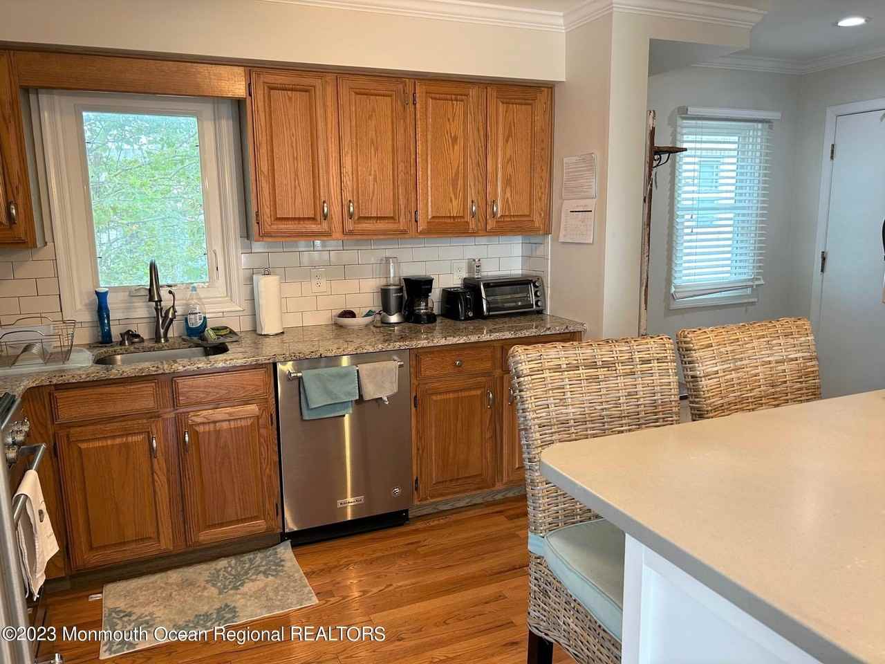 109 Cliff Ave #4D - Photo 6 of 24