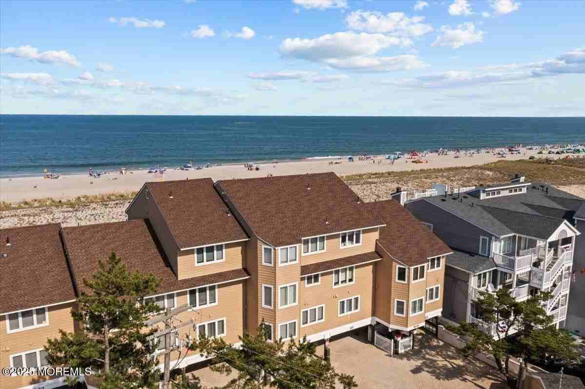 30 Dune Ter - Photo 2 of 41