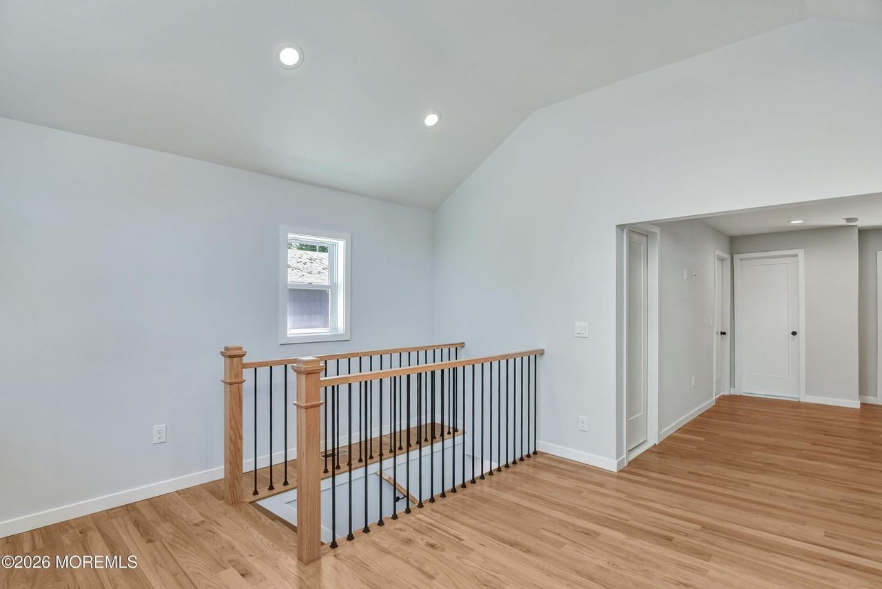769 Cliffwood Ave - Photo 7 of 27