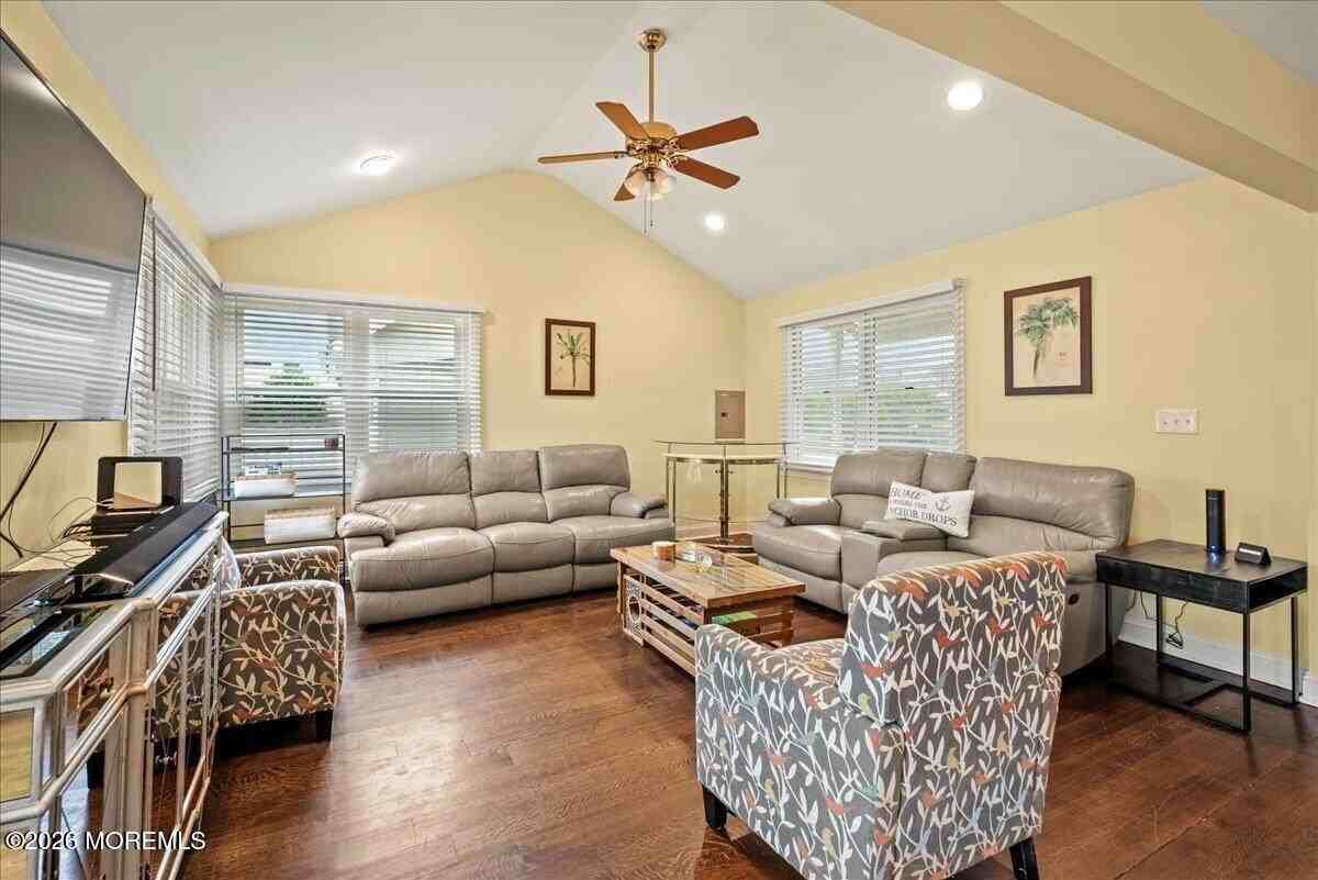 440 Euclid Ave #1 - Photo 6 of 49